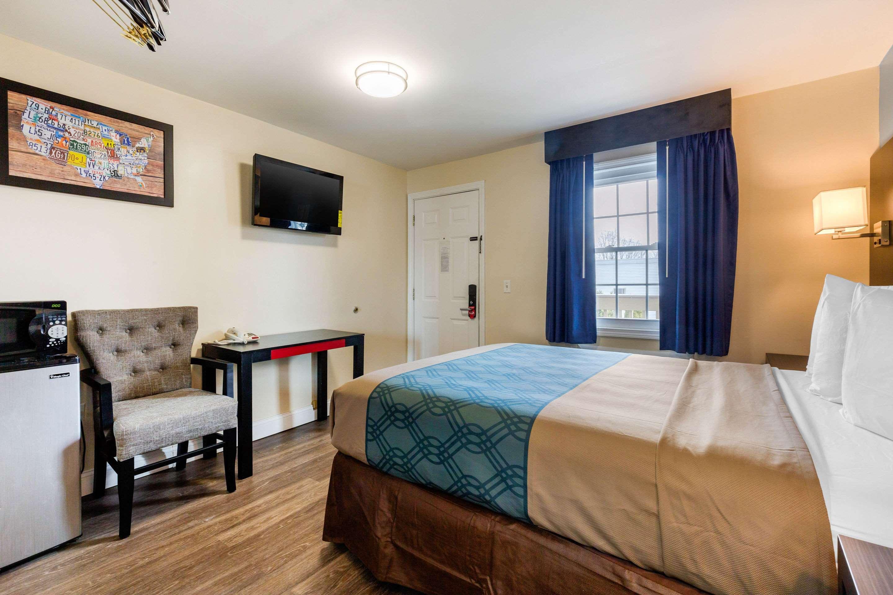 Econo Lodge By Choice - Cape Cod West Yarmouth Exteriör bild