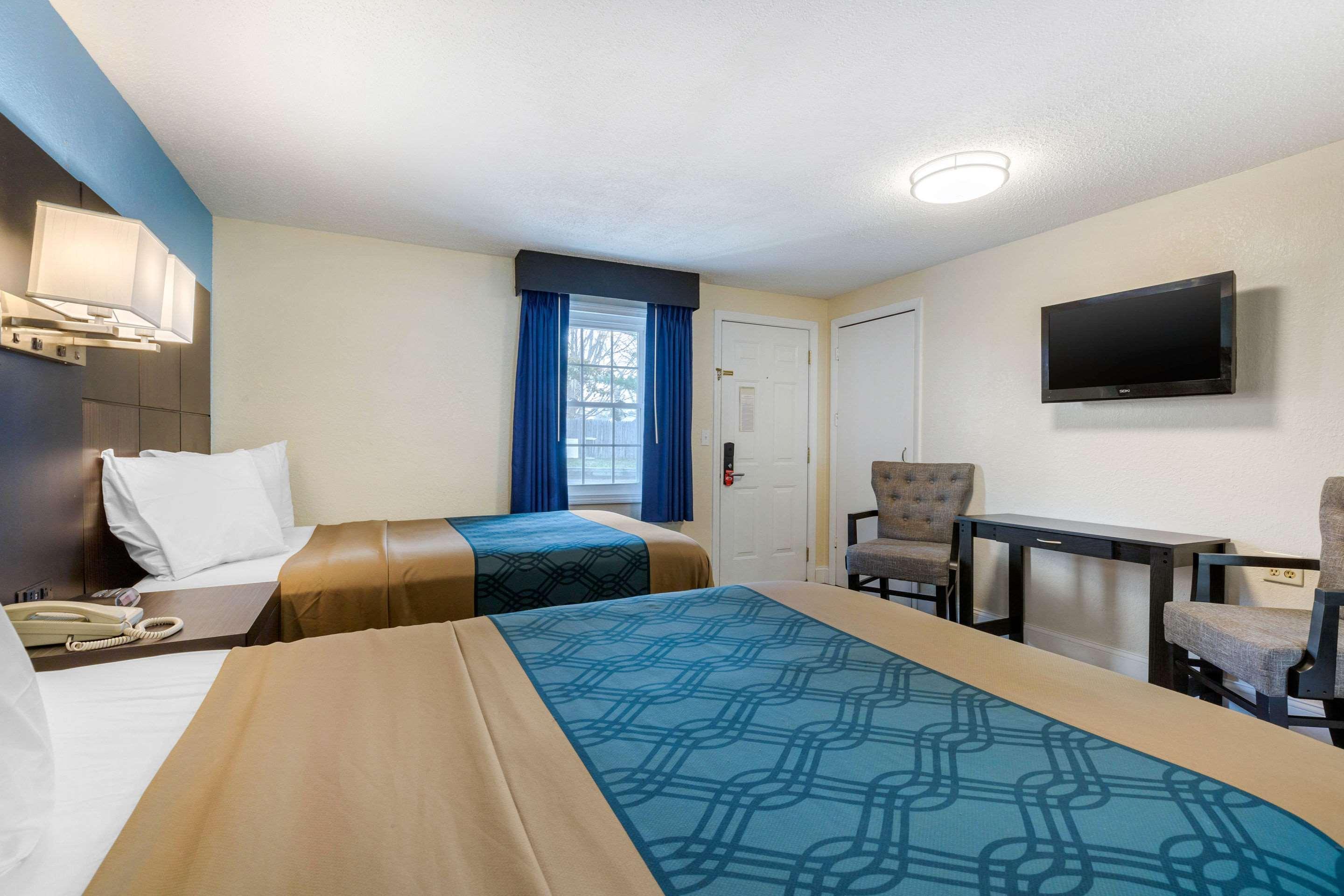 Econo Lodge By Choice - Cape Cod West Yarmouth Exteriör bild