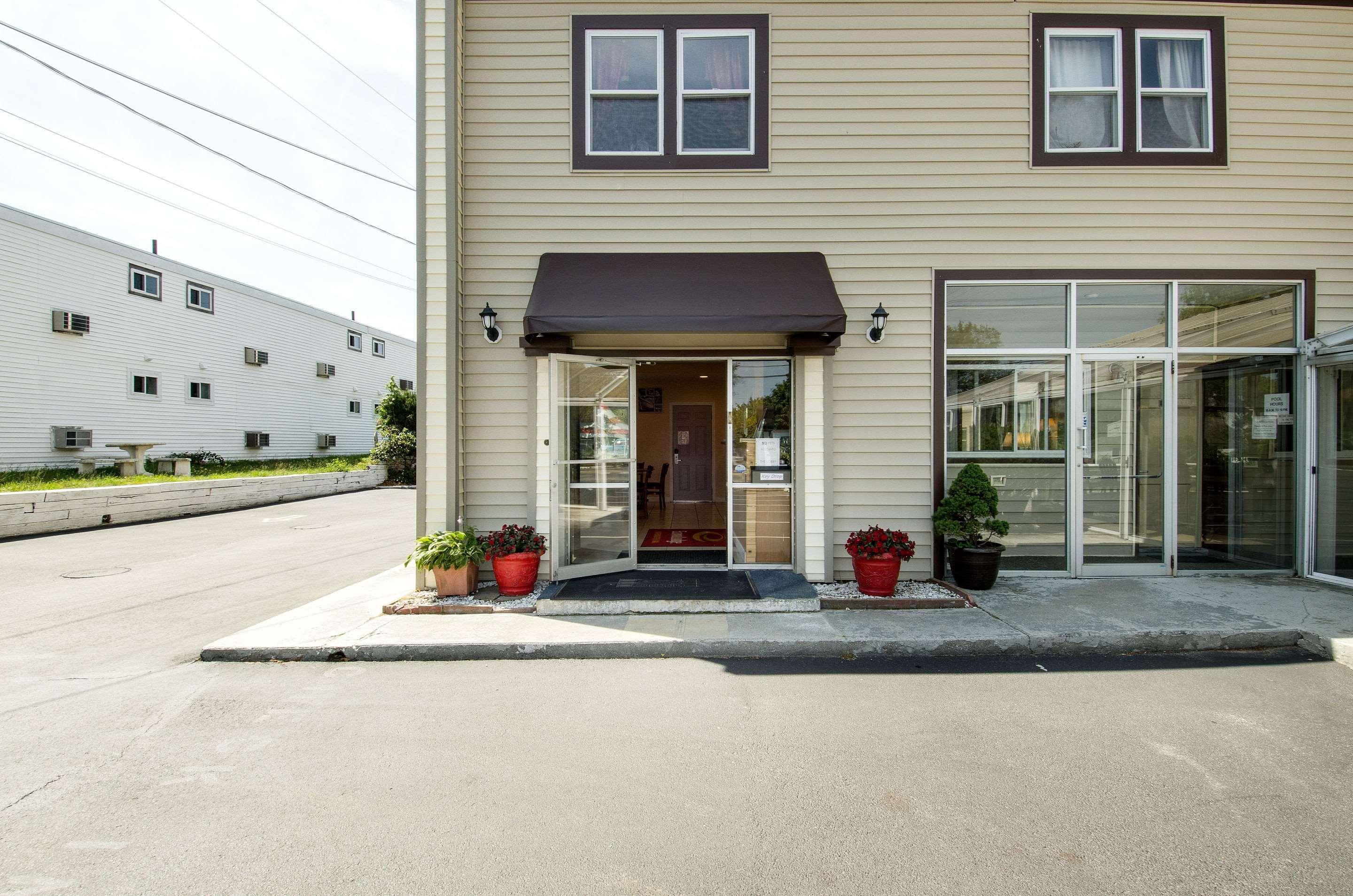 Econo Lodge By Choice - Cape Cod West Yarmouth Exteriör bild