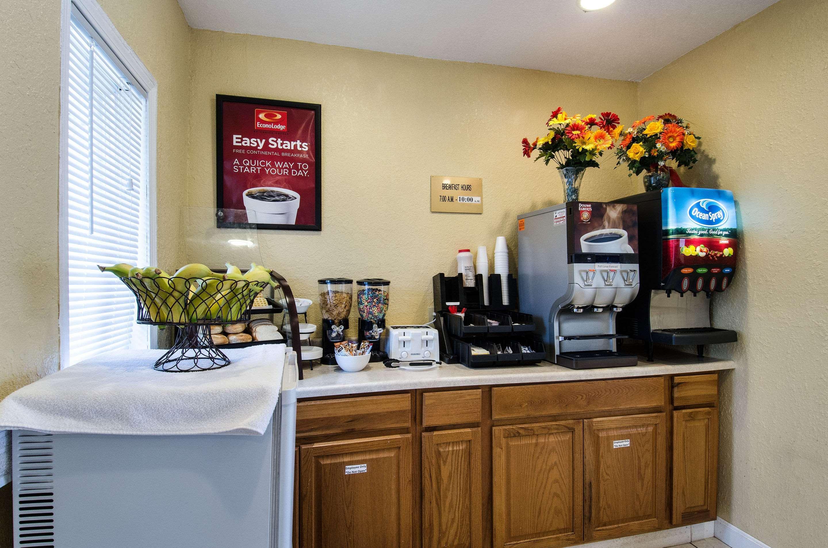 Econo Lodge By Choice - Cape Cod West Yarmouth Exteriör bild